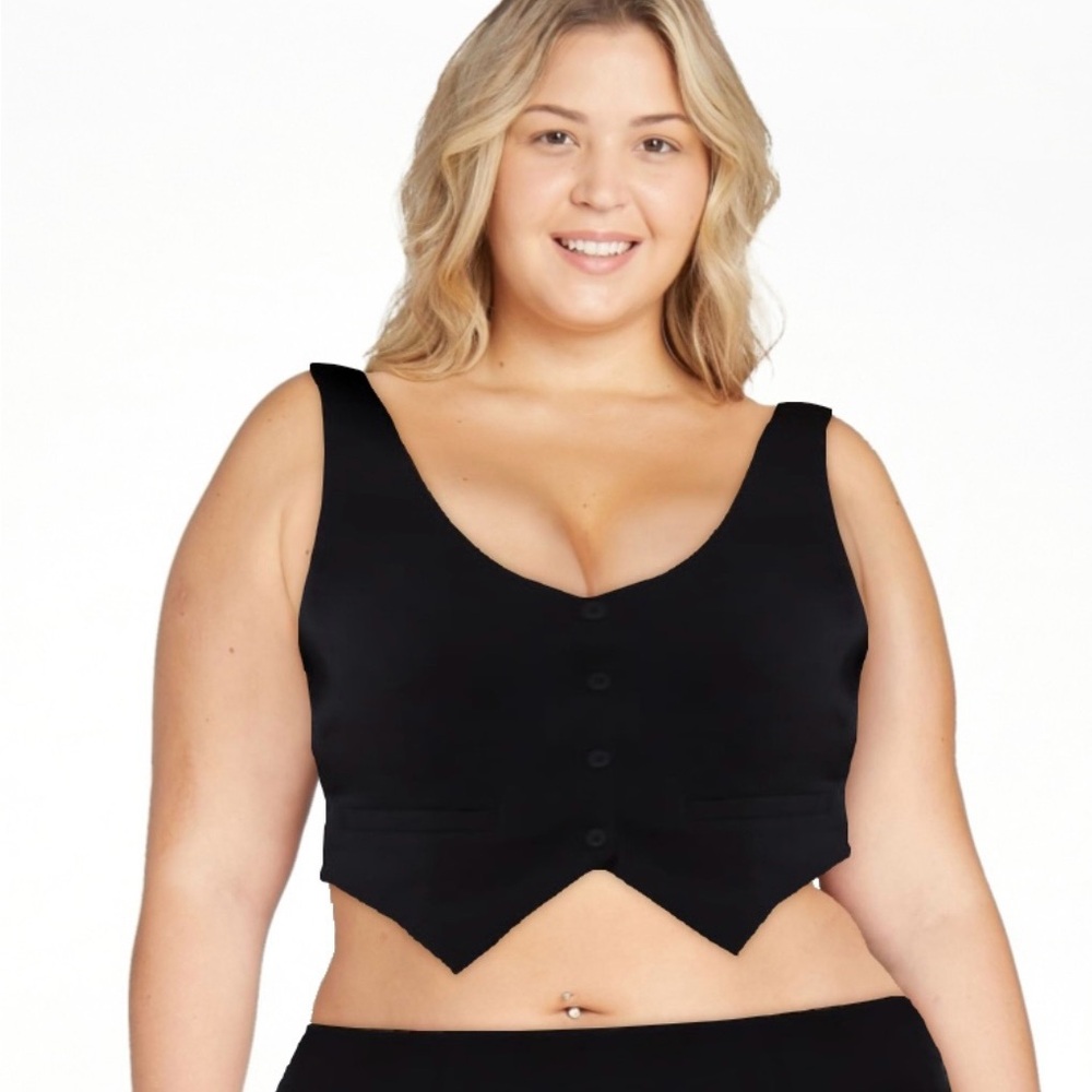 NWT No Boundaries Vest Top